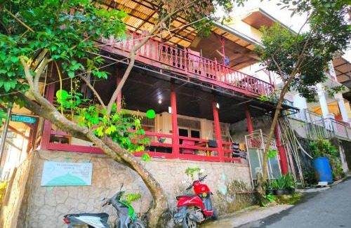 Borneo House | Homestay Dytora Syariah