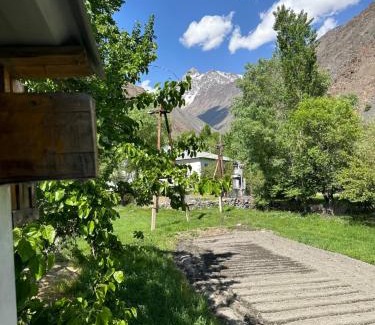 Rushon House | Homestay Guliston