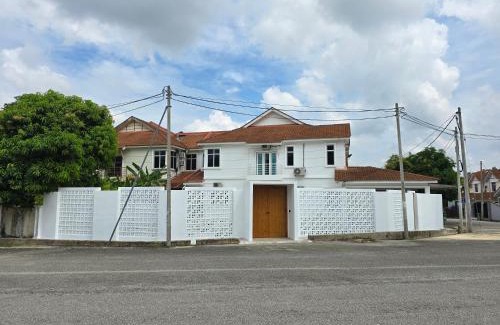 Kuantan House | Homestay Kuantan Casa Yara, 2 Storey Corner House