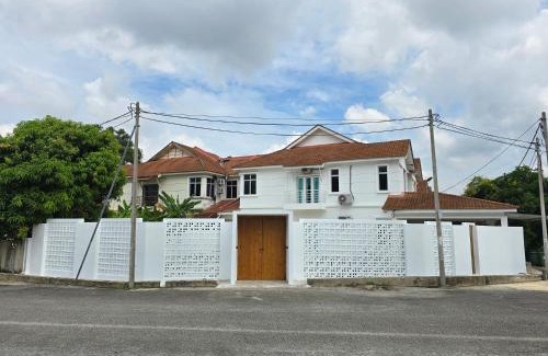 Kuantan House | Homestay Kuantan Casa Yara, 2 Storey Corner House
