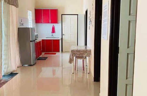 Kampung Lubuk Buaya House | Homestay Langkawi Guesthouse 3 bedrooms