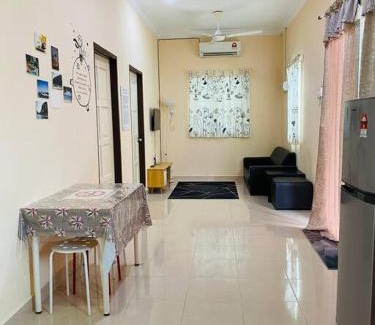 Kampung Lubuk Buaya House | Homestay Langkawi Guesthouse 3 bedrooms