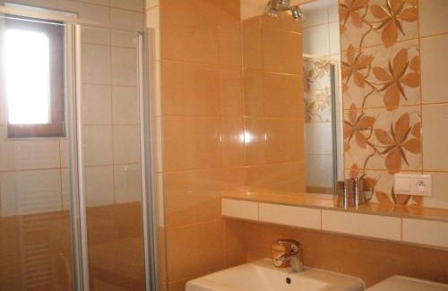 Oscadnica House | Homestay Machom