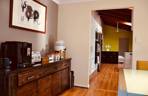 Robina Bed & Breakfast | Homestay near by Bond University/Palmer golf course