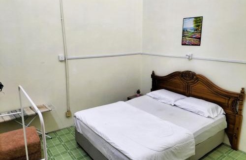 Parit Raja House | Homestay Pertama