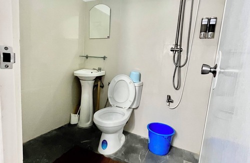 Dasmarinas House | Homestay @ Tierra Vista near SM Dasma w/Netflix & Wifi