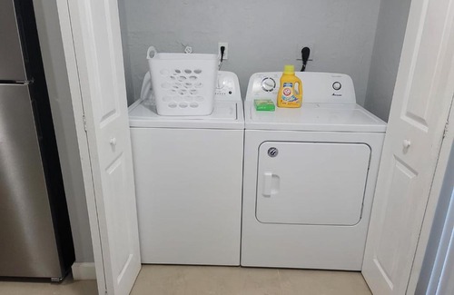 Homestead Apartment | Homestead 2 Bdrm 1 Bath Duplex with Free Parking