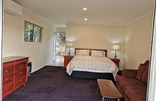Cambridge Bed & Breakfast | Homestead with Mountain View, Garden view, Farm Animals, Farm stay
