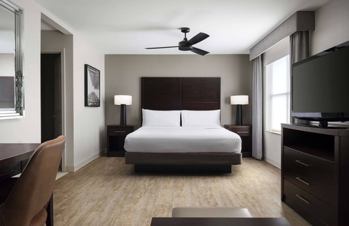 Carle Place Hotel | Homewood Suites by Hilton Carle Place - Garden City, NY