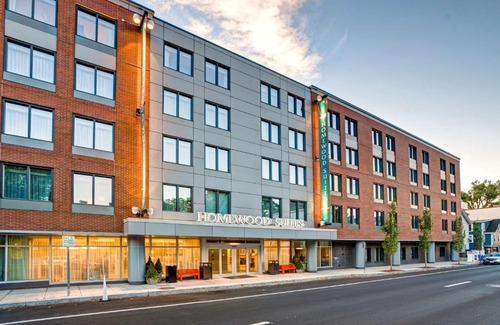 Brookline Hotel | Homewood Suites by Hilton Boston Brookline-Longwood Medical