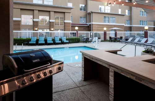 Graysville Hotel | Homewood Suites by Hilton Chattanooga - Hamilton Place