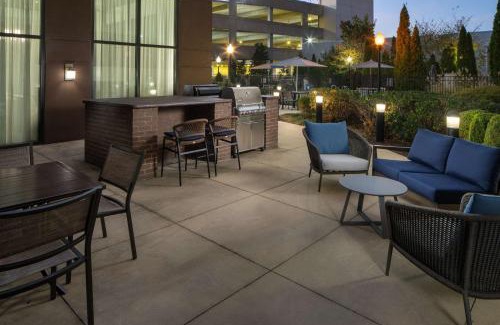 Huntsville Hotel | Homewood Suites by Hilton Huntsville-Downtown