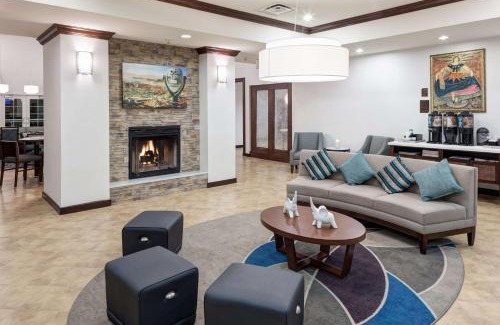 Biggs Field Hotel | Homewood Suites by Hilton El Paso Airport