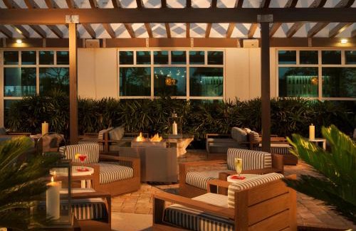 Ludlam Hotel | Homewood Suites by Hilton Miami Dolphin Mall