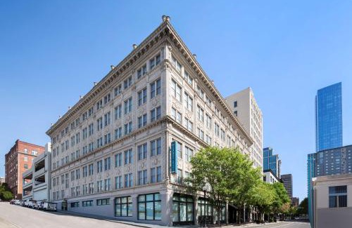 Downtown Nashville Hotel | Homewood Suites by Hilton Nashville Downtown