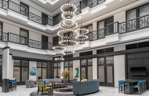 Downtown Nashville Hotel | Homewood Suites by Hilton Nashville Downtown