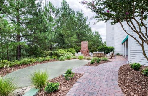 Taylortown Hotel | Homewood Suites by Hilton Olmsted Village