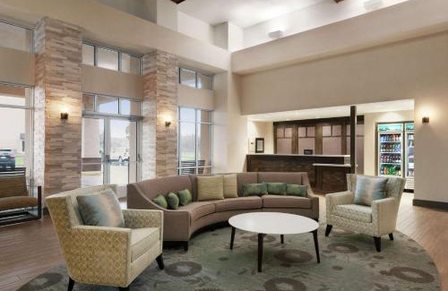 Rochester Hotel | Homewood Suites Rochester-Henrietta