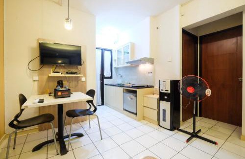 Kebagusan Apartment | Homey and Simply 2BR Kebagusan City Apartment By Travelio