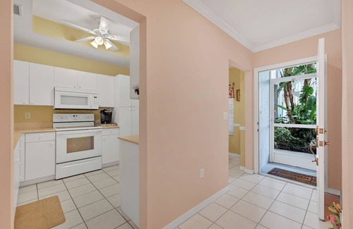 Palmer Ranch Condo | Homey Comfort Meets Championship Golf–Ground Floor Condo in Stoneybrook Sarasota