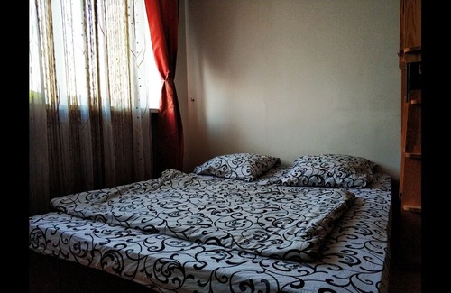 Obolon' Apartment | Homey flat near the river