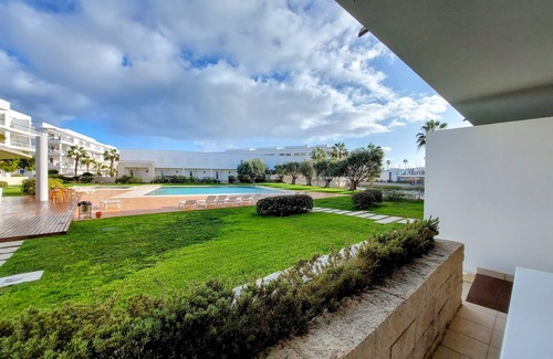Telheiro Apartment | Homey Luxury Apartment | Direct access to pool | Close to beach & town