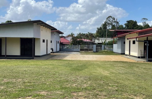Clevia House | Homey place in a nature location, 5 min from new Amsterdam museum