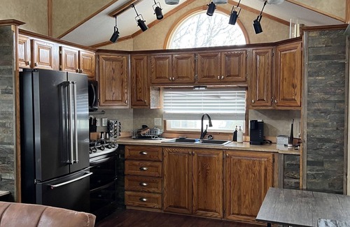 Bloomington Villa | Homey Villa with Loft in Bloomington