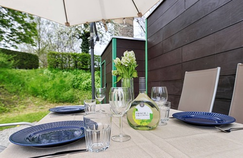 Iphofen Cabin | homie stay Radapartment - Terrasse & Grill