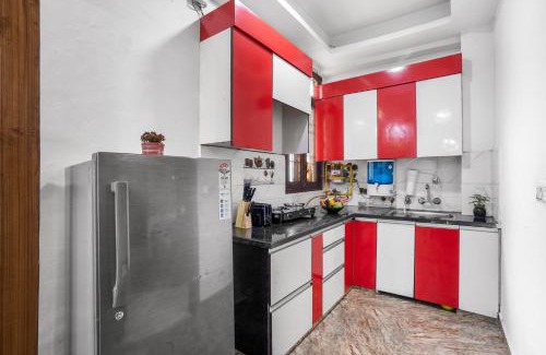 Vaishali Apartment | Homlee-Divya 3BHK-Vaishali Metro-Lift-Max Hospital