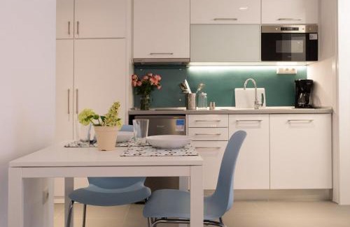 Palaio Faliro Apartment | Homz Studios Faliro
