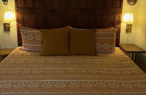 San Marcos Bed & Breakfast | Honey Comb Guest Suite (shared house)