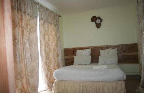 Lusaka Bed & Breakfast | Honeybed Lodge