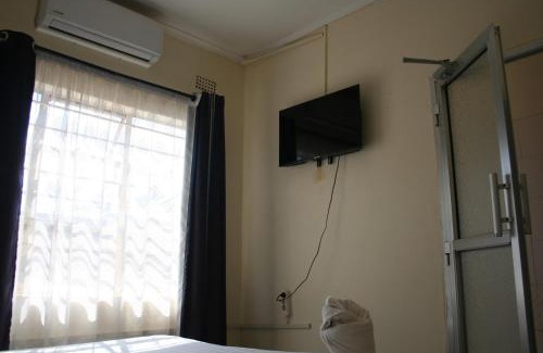 Lusaka Bed & Breakfast | Honeybed Lodge