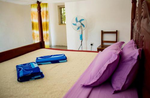 Karuma Cabin | Honeybee Safari Camp