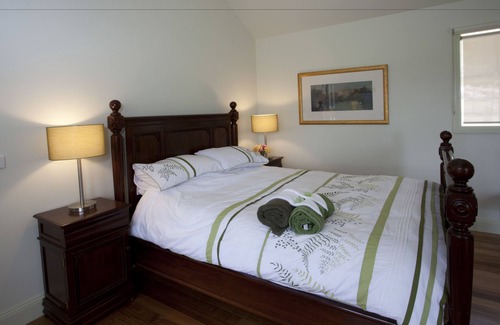 Yellingbo Bed & Breakfast | Honeyeater Cottage