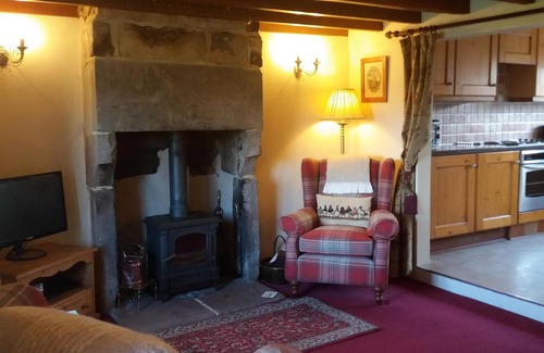 Saltburn-by-the-Sea Cottage | Honeysuckle Cottage - An idyllic spot to discover the North York Moors and Coast