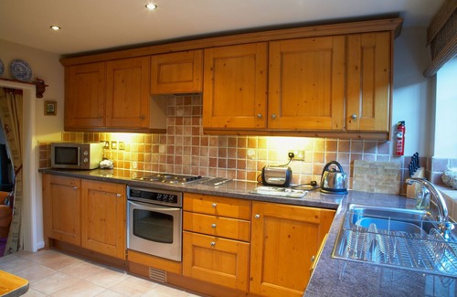 Saltburn-by-the-Sea Cottage | Honeysuckle Cottage - An idyllic spot to discover the North York Moors and Coast