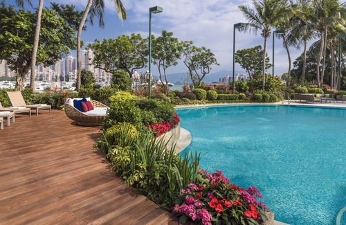 So Kwun Wat Hotel | Hong Kong Gold Coast Hotel