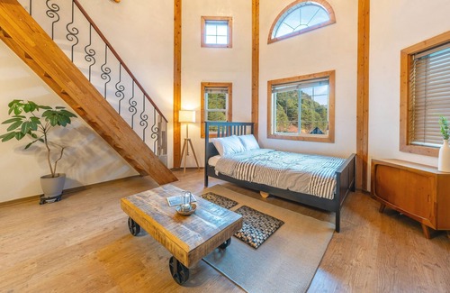 Seo House | Hongcheon Fiction House Pension