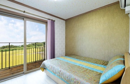 Kunggat House | Hongsung Badamchae Pension