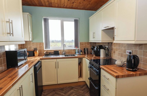 Carlisle House | HONISTER, pet friendly, with a garden in Carlisle