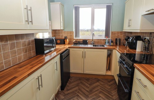 Carlisle House | HONISTER, pet friendly, with a garden in Carlisle