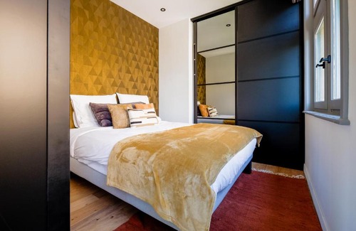 Fourviere Apartment | HONORÊ SUITE VUE SAONE