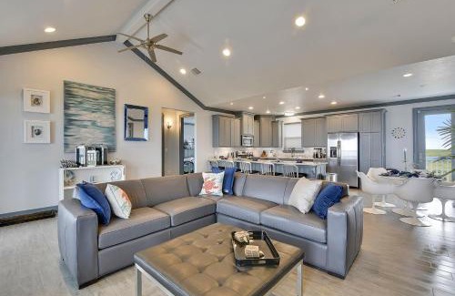 Stavanger Beach House | Honu Beachfront by Ryson Vacation Rentals