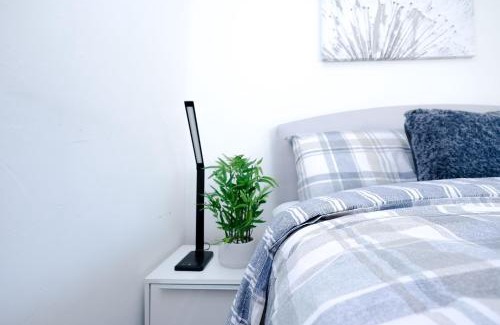 Middleton House | Hope Deluxe King Bedroom Manchester