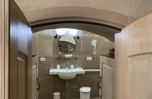 Sasso Barisano Bed & Breakfast | Hoplites