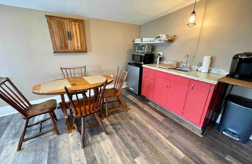 Town of Dover Apartment | Hoppy Hill Farm House