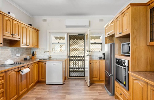 Glenelg North Apartment | Horizon 235—Seaview Hideaway on the Esplanade