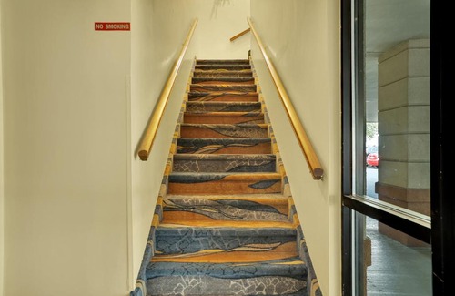 Avenel Hotel | Horizon Inn